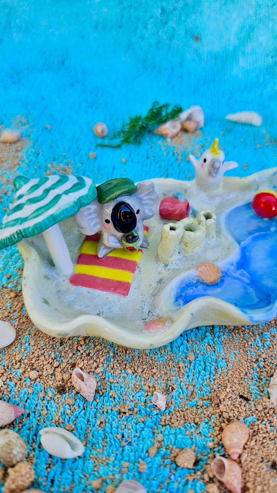 Koala at the beach incense