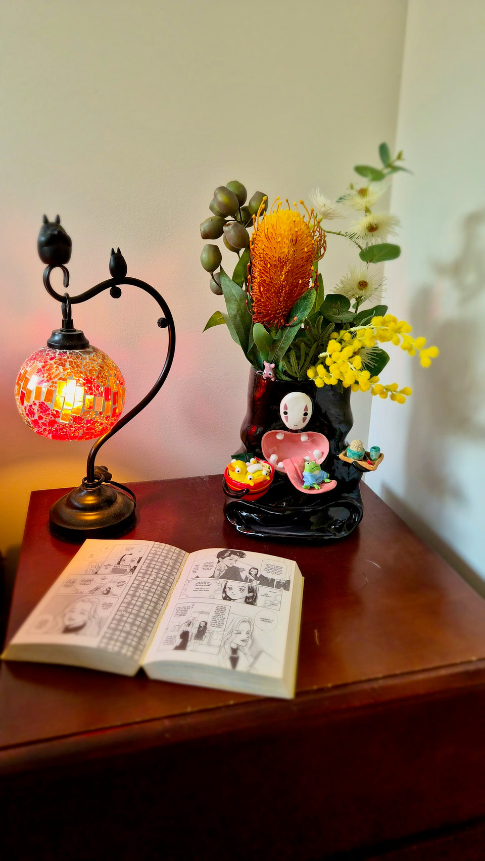 No Face vase (The Feast)